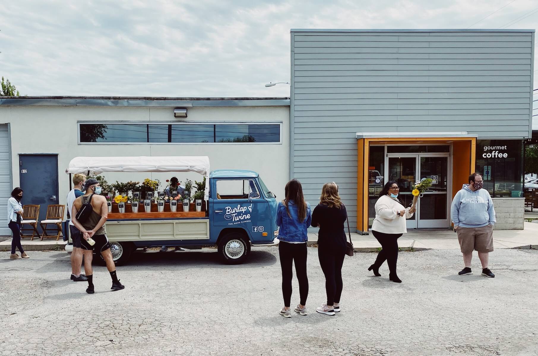 Flower Truck Event at Dia's Market